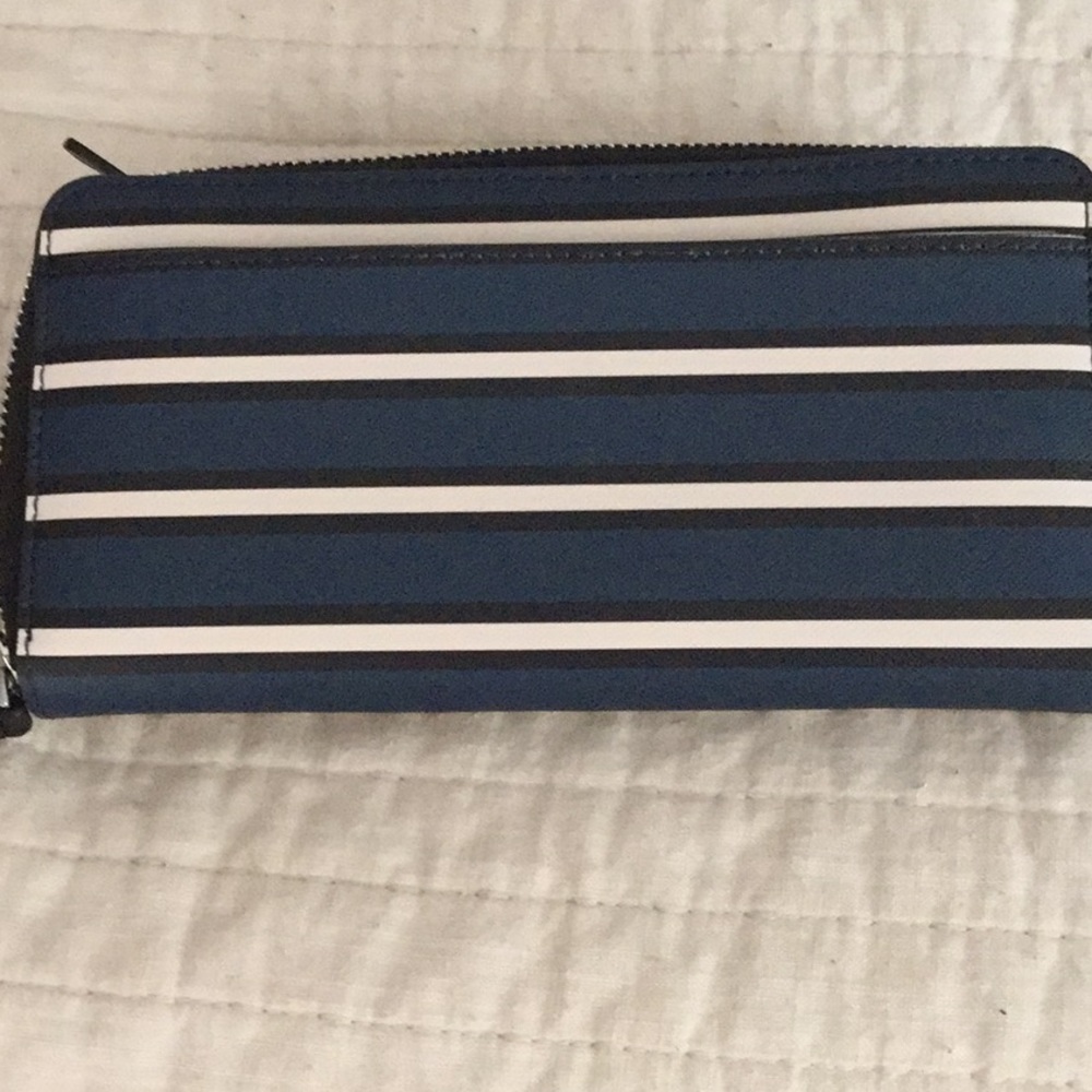 Wallet - Picture 4 of 4